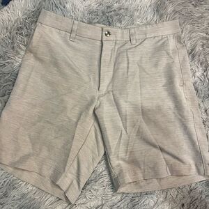 Callaway Size 34 Men’s Beige Shorts